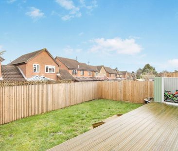 Semi-detached House to rent - Wye Road, Sevenoaks, TN15 - Photo 3
