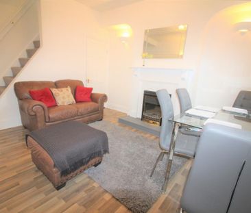 3 bedroom terraced house to rent - Photo 3