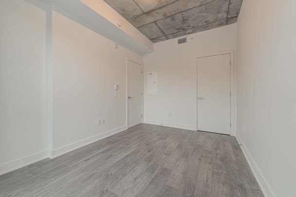 Condo for rent, Montréal (Saint-Laurent) - Photo 1