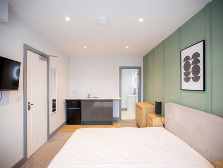 Kenyon Close Room 5 - Photo 5