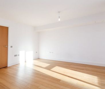 One bedroom apartment with private terrace in the sought after Park... - Photo 3