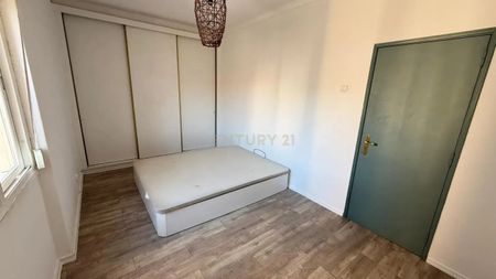 Venteira, Lisbon - Photo 2