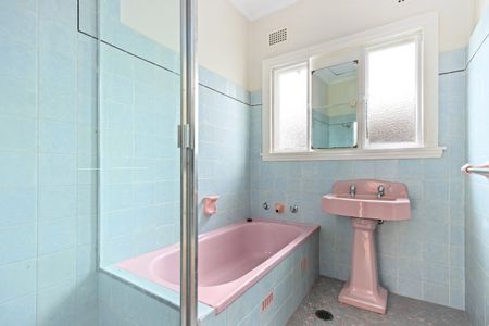 Convenient & Connected, Family Home Living - Photo 4