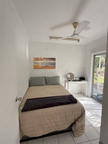 FUNISHED ROOMS AVAILABLE - JCU MINUTES AWAY - ALL INCLUSIVE - Photo 3