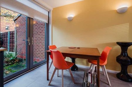 Finney Drive, Chorlton Green, Manchester, M21 - Photo 4