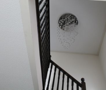 For Lease - 210 Bellchase Trail, Brampton, Ontario - Photo 3