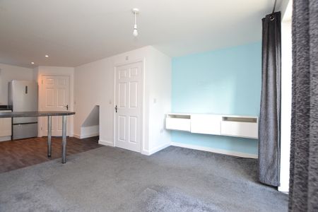 Laceby Gardens, Cramlington, Northumberland - Photo 3