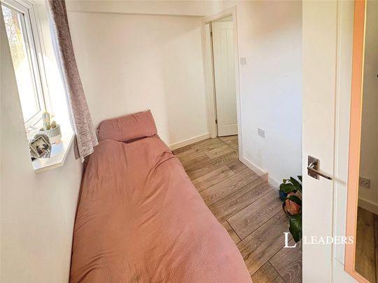 studio to rent Mansfield Close, Birchwood, Warrington, WA3 - Photo 1