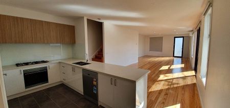 High Quality Executive Living - Photo 5
