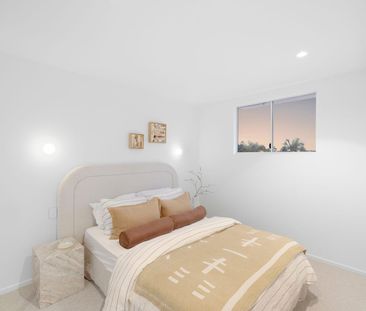 Luxury Coastal Living Just Steps from the Beach - Photo 5