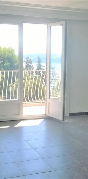 Location Appartement 3 pièces 73m² MARTIGUES 13500 - Photo 1