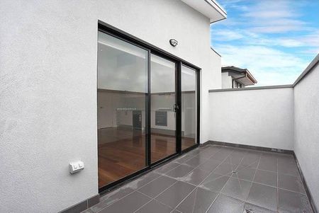 3/7 Caldwell Street, Glenroy VIC 3046 - Photo 2