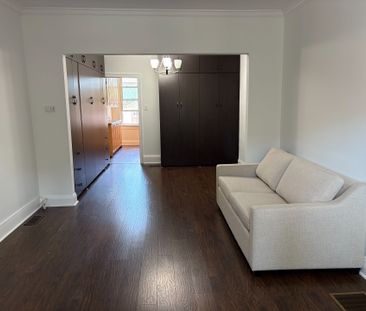 For Lease - 221 Winnett Avenue, Toronto, Ontario - Photo 6