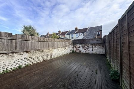 Shanklin Road - Photo 3