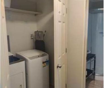 Chic 2BR Flat with private Garden 12 mins CBD - Photo 5