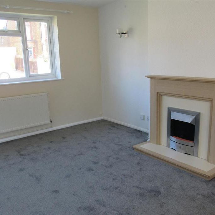 2 bedroom detached bungalow to rent - Photo 1
