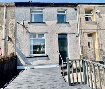 3 bedroom terraced house to rent - Photo 6