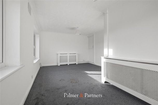 2 bedroom maisonette to rent - Photo 1