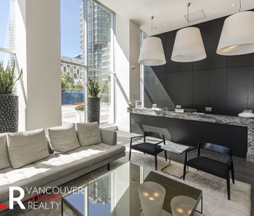 Condo in Downtown Vancouver, BC - Photo 4