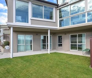 Self-Contained Apartment with an Amazing View - Photo 1