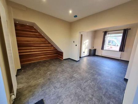 Hurdsfield Road, Macclesfield, SK10 - Photo 4