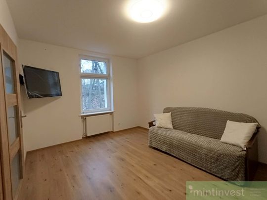 Wynajem - 2 przestronne pokoje po remoncie - Photo 1