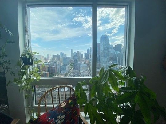For Lease - 318 Richmond Street Unit# 2503, Toronto, Ontario - Photo 1
