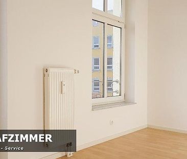 Renovierte 1,5 Raum Wohnung mit neuer Einbauküche am Schwanenteich sucht Sie! - Photo 5