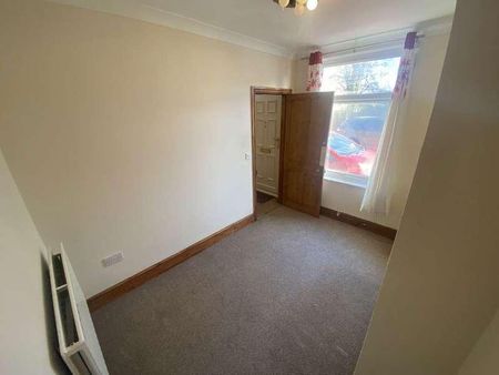 Clarence Road, Wisbech, PE13 - Photo 4