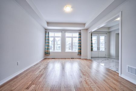 Detached Home For Lease | N8078960 - Photo 2