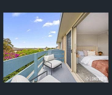 Renovated Idyllic Lifestyle Charm Plus Study - Photo 2