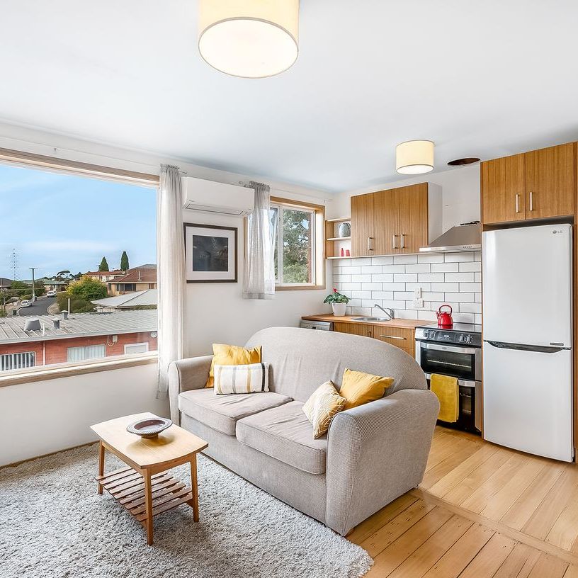 Immaculate Two Bedroom Unit - Photo 1