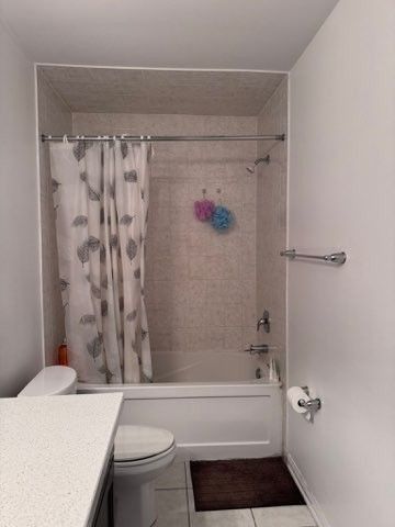 For Lease - 8 Vanhorne Close, Brampton, Ontario - Photo 5