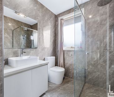 2/21 Kurrajong Avenue, Glen Waverley VIC 3150 - Townhouse For Rent ... - Photo 6