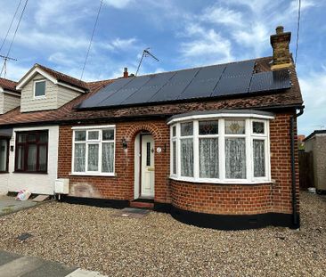 2 bedroom semi-detached house to rent - Photo 6