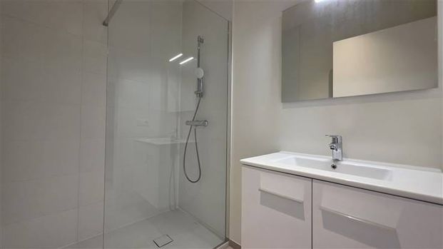 Appartement te huur - Photo 1