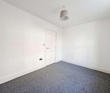 Queens Road, Hastings, TN34 - Photo 2