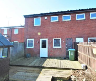 Frome Close, Aylesbury - Photo 3