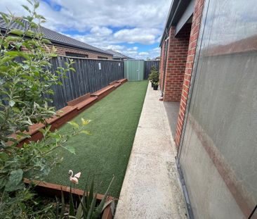 Splendid 4Br Home in Truganina! - Photo 4