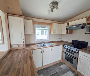 3 bedroom park home to rent - Photo 4