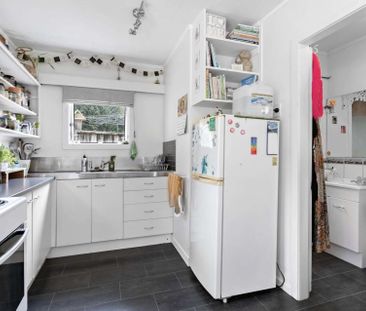 Stylish Unit - Photo 4