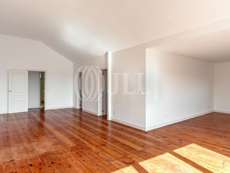 2 room luxury Flat for rent in Principe Real (Merces), Misericórdia, Lisbon - Photo 2