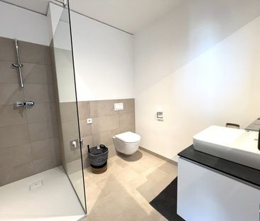 Perfekt für WG`s – 3 getrennte Zimmer und großzügige Loggia - Photo 2