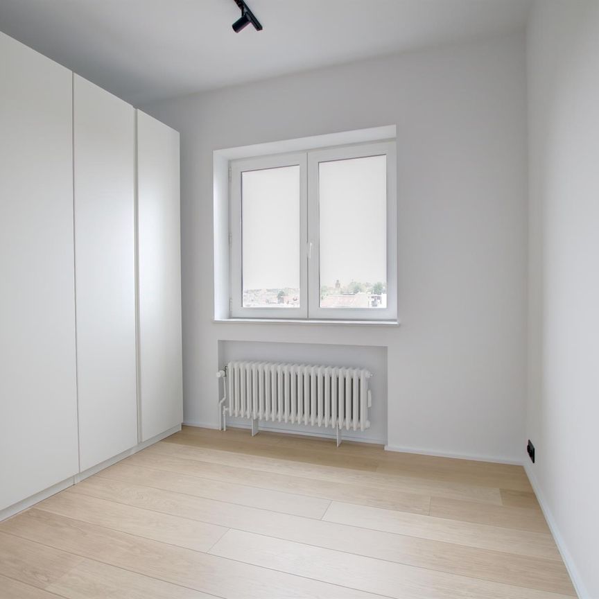 Flat - for rent - Photo 1