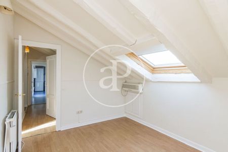 Luxury penthouse for rent in Madrid, Spain - Photo 5