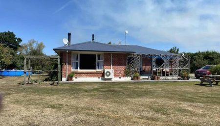 Sunny Rural Retreat - Short Term Only! - Photo 5