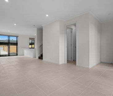 11 Kawana Mews, Cranbourne VIC 3977 - Townhouse For Rent | Domain - Photo 4