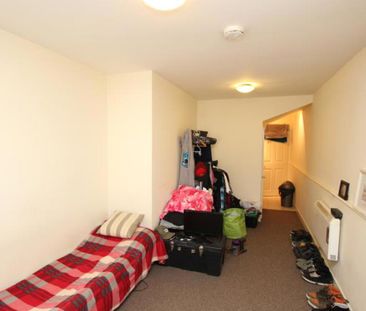 If you are a single tenant, looking for an unfurnished studio apart... - Photo 2