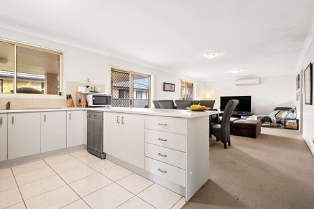 The perfectly located family home - Photo 2