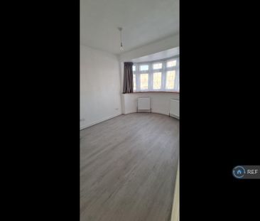4 bedroom terraced house to rent - Photo 3